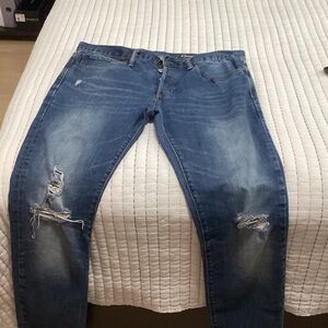 GAP Men's Slim Fit Distressed Blue Jeans